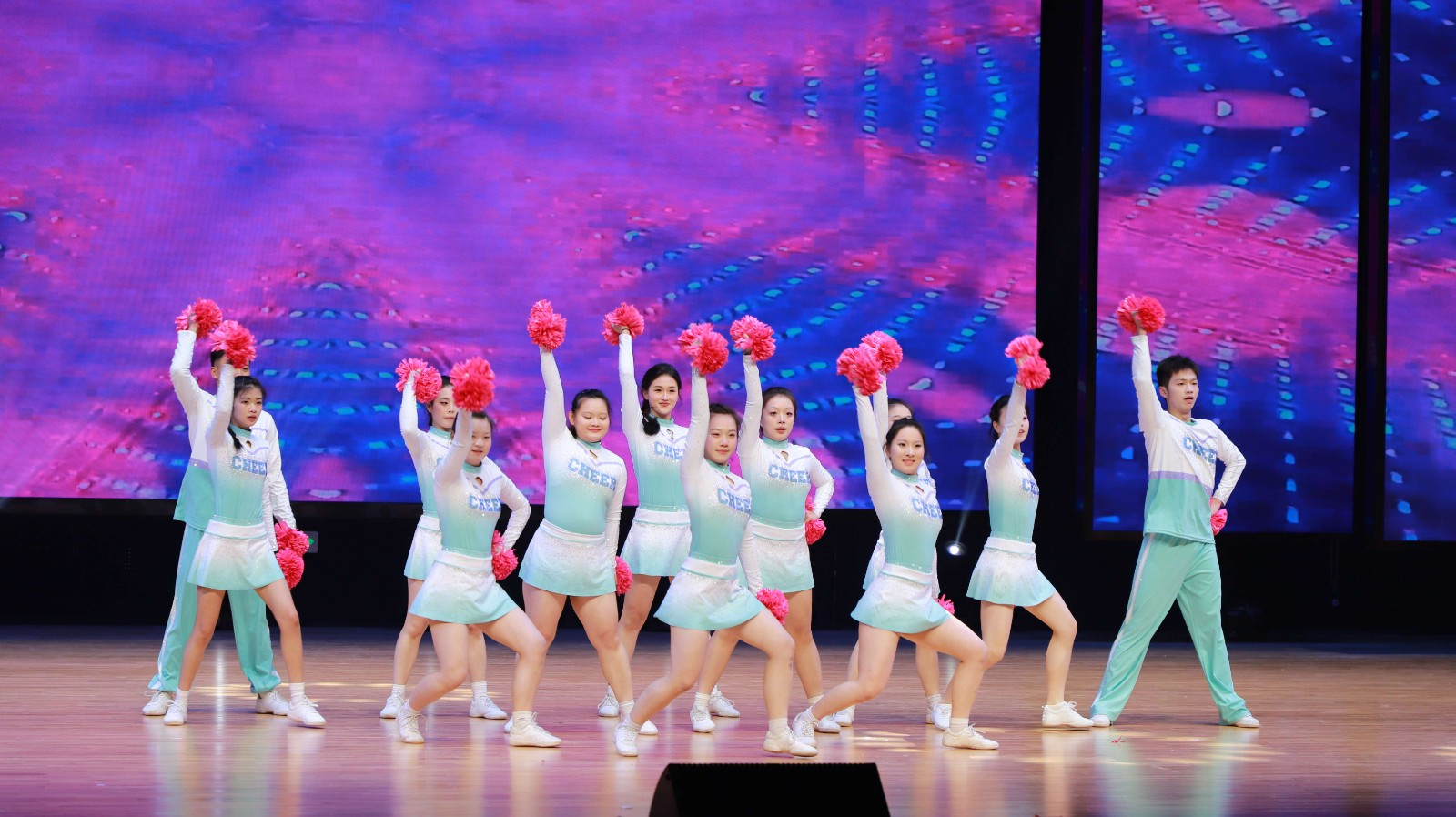 1734582993359313.jpg 1734582993359313.jpg