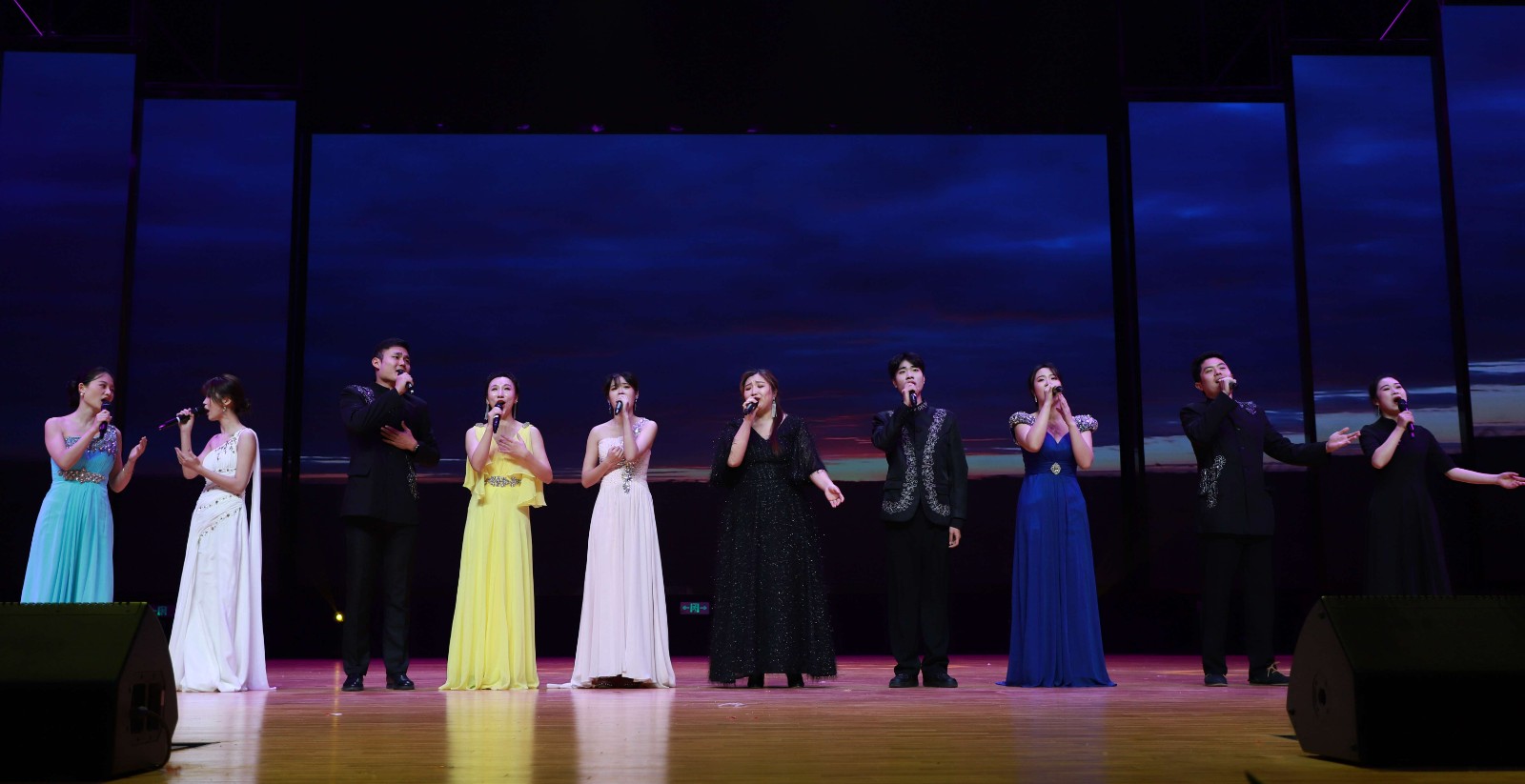 1734583242379132.jpg 1734583242379132.jpg