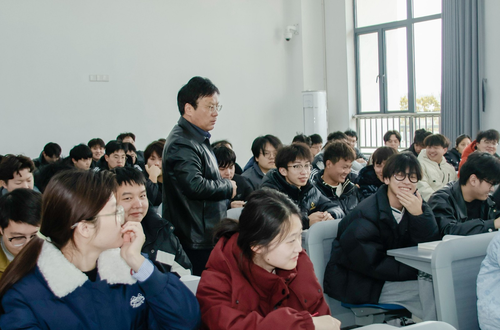 1739843594129292.jpg 1739843594129292.jpg