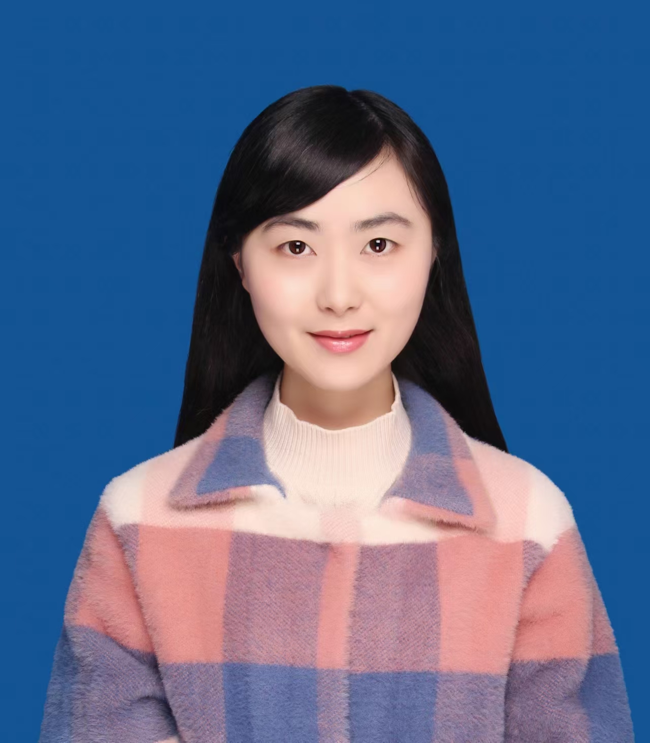 1748883962928478.jpg 袁苑证件照.jpg