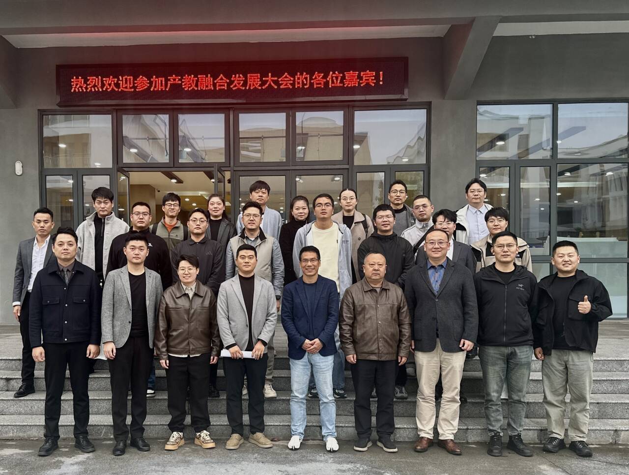 1767927782223872.png 1763512294196188.png